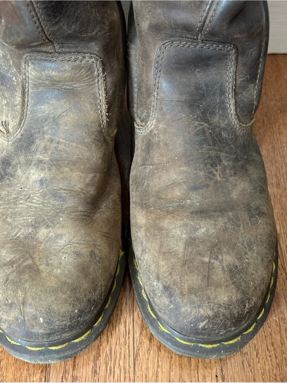 Dr. Martens Industrial Soft Toe Work Boots Leather Men’s Size 8 Brown